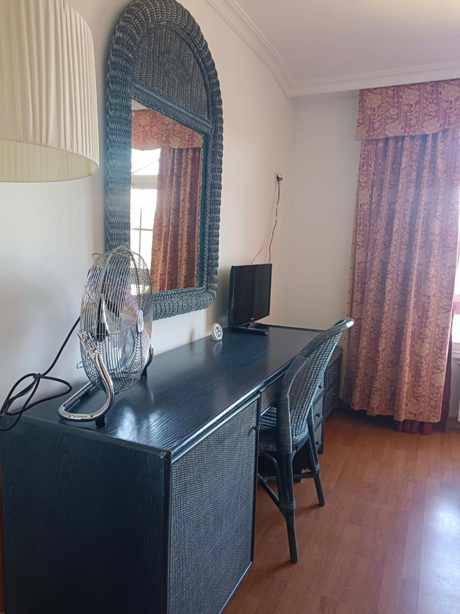 Hostal-Cafeteria Chocolate & Menta Redondela Ngoại thất bức ảnh