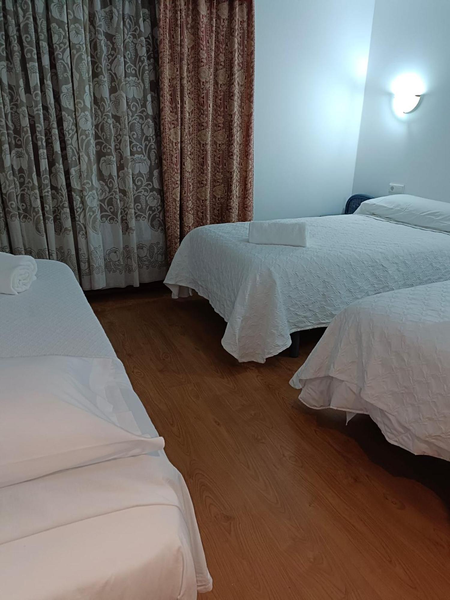 Hostal-Cafeteria Chocolate & Menta Redondela Ngoại thất bức ảnh